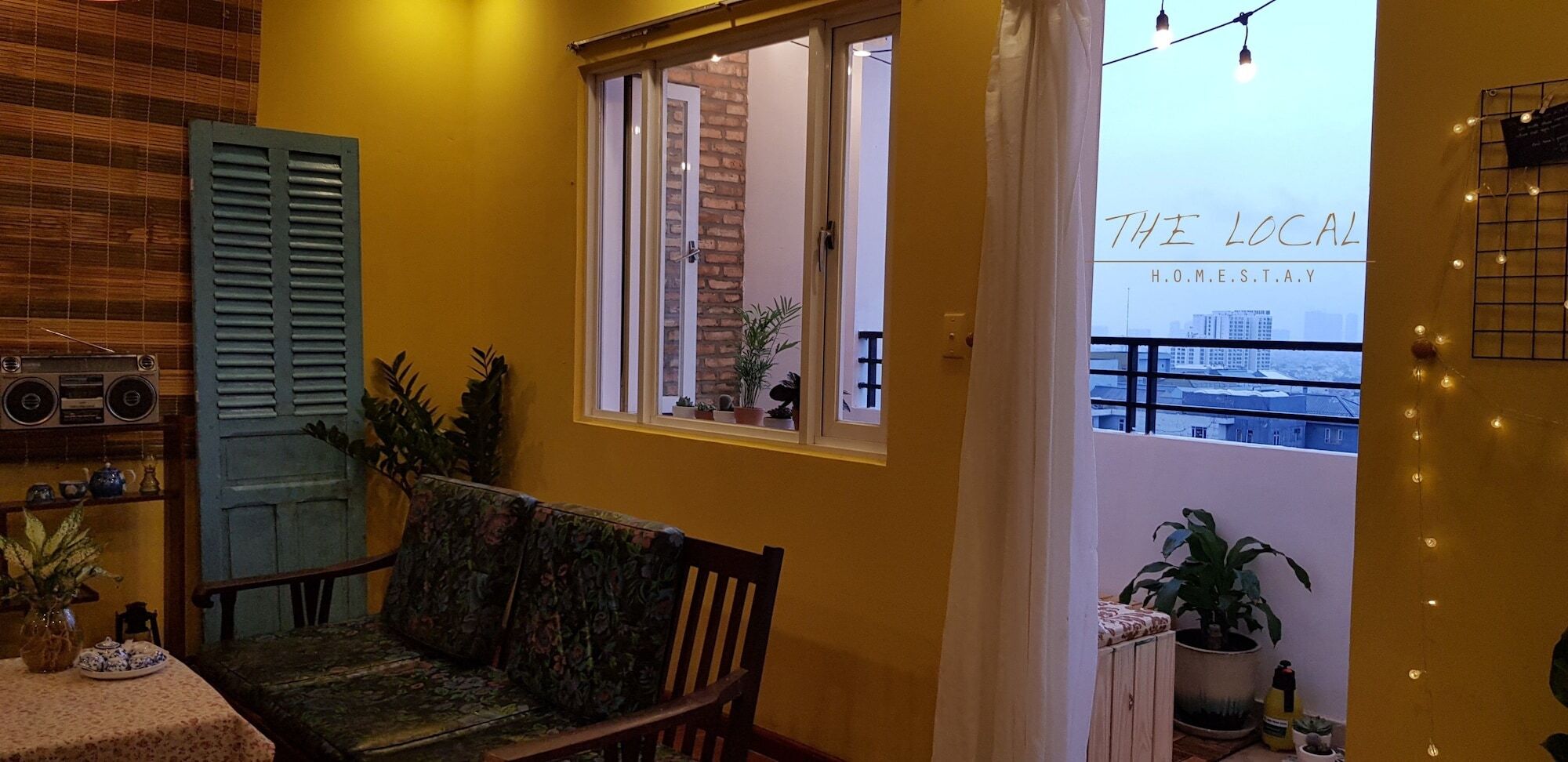 The Local Homestay Хошимин Екстериор снимка